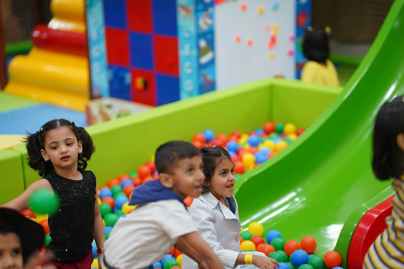 Simon Say's Play Area | Blue Saphhire Business Park PCMC Pune