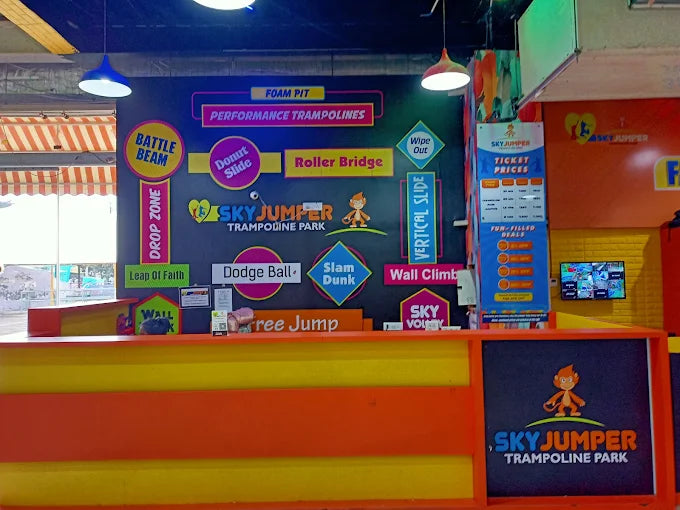 SkyJumper Trampoline Park | Metro Walk Mall Sector 10 Rohini Delhi