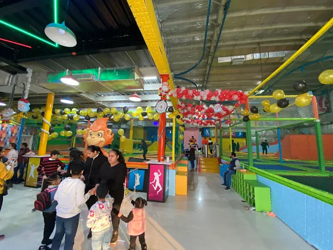 SkyJumper Trampoline Park | Metro Walk Mall Sector 10 Rohini Delhi