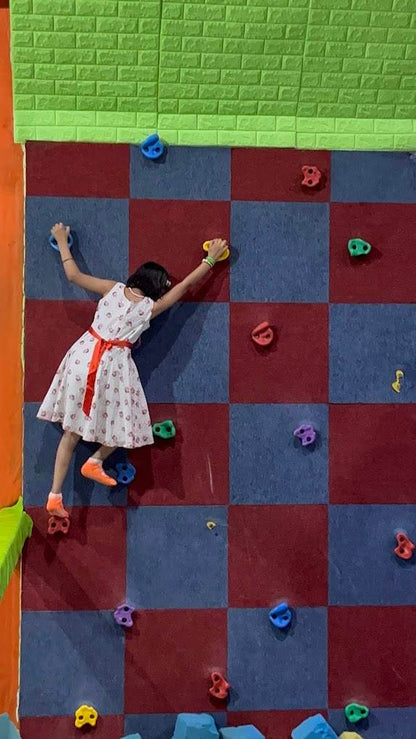 Skyjumper Trampoline Park ILD Trade Center Gurgaon - ActivityKidz