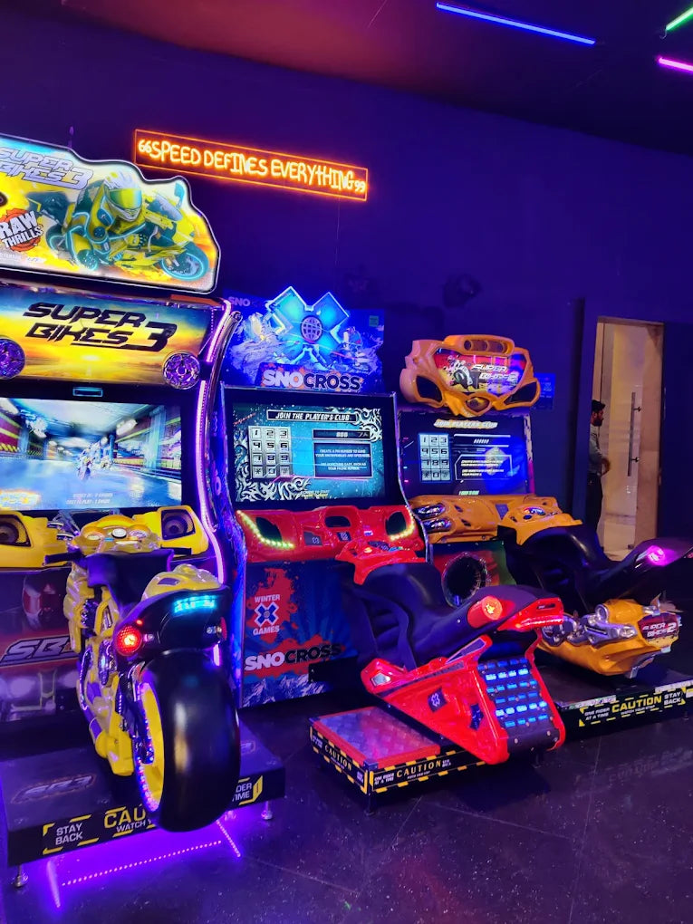 Smaaash for Bowling, Arcade & VR Games | Sector 13 Dwarka Delhi