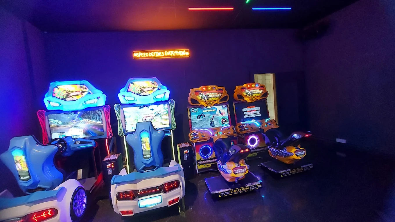 Smaaash for Bowling, Arcade & VR Games | Sector 13 Dwarka Delhi