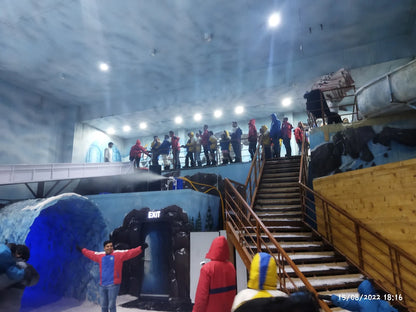 Snow World | Seawoods Grand Central Mall Navi Mumbai