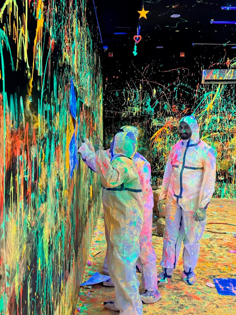 Splashit Neon Paint Experience Sector 49 Noida
