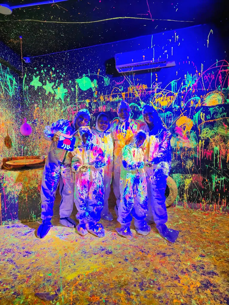 Splashit Neon Paint Experience Sector 49 Noida