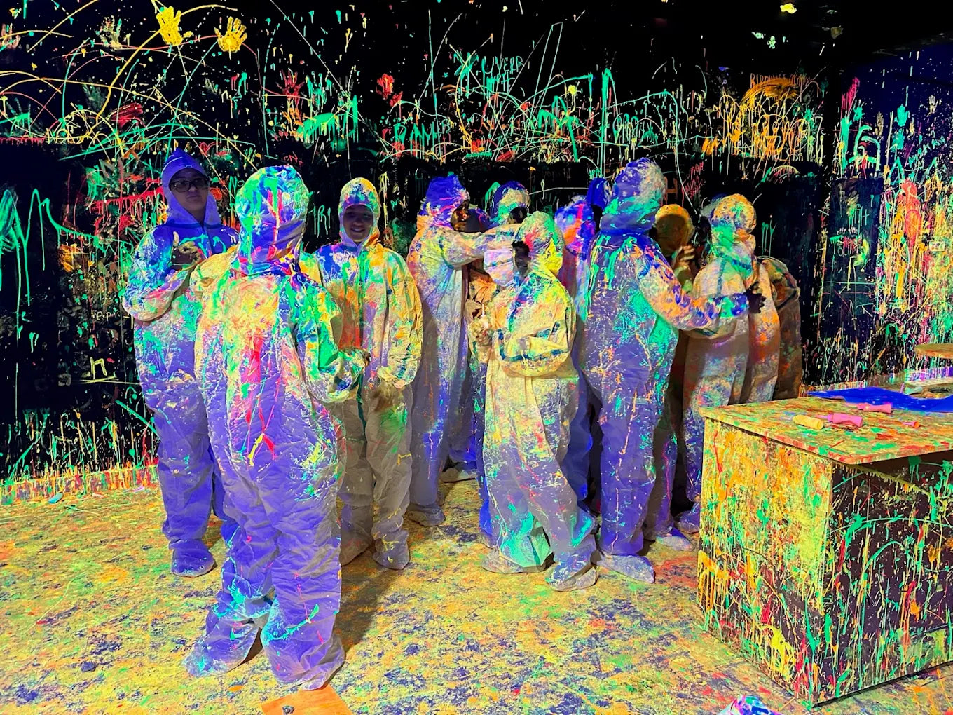 Splashit Neon Paint Experience Sector 49 Noida