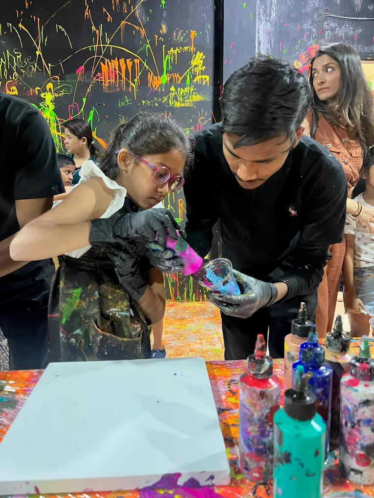 Splashit Neon Paint Experience Sector 49 Noida