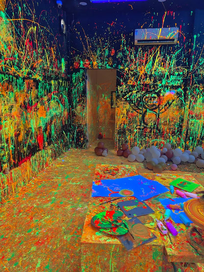 Splashit Neon Paint Experience Near Ireo Grand Arch Sector 58 Gurgaon
