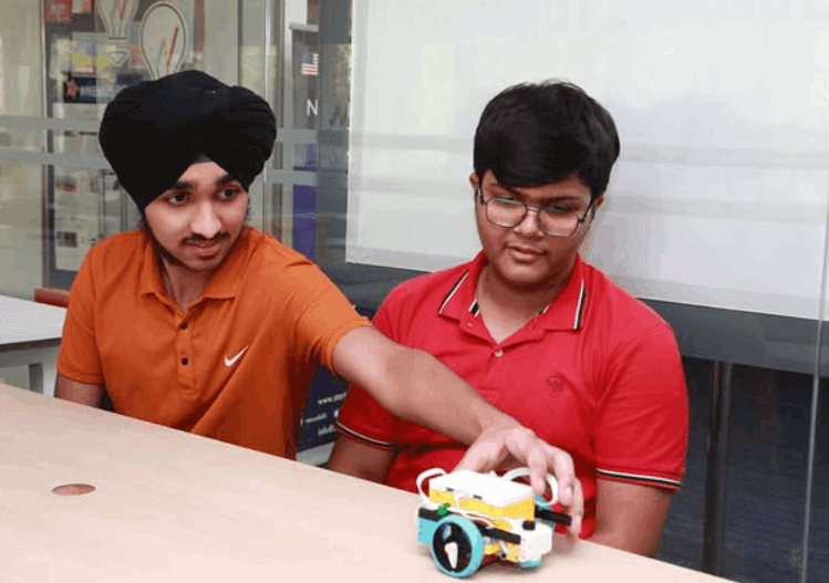 STEAM Varsity Makerspace Summer Camp for Robotics 3D Printing AR and VR | Sector 14 Gurgaon - ActivityKidz