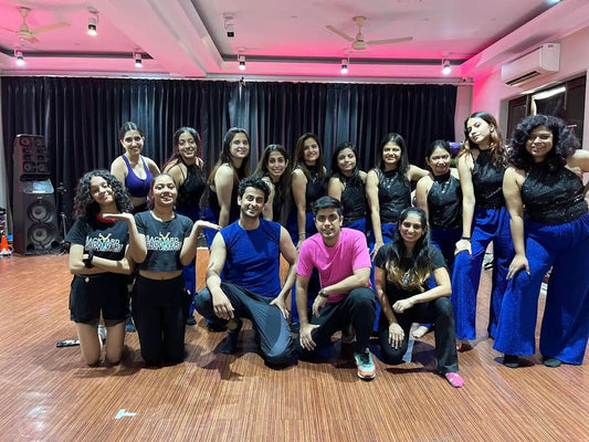 The Backyard Groovers Dance Laboratory For Bollywood Free-Style | Sector 43 Gurgaon - ActivityKidz