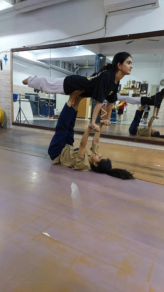 The Showcase Dance Studio for Bollywood Jazz Hip-Hop | Saraswati Vihar Sector 28 Gurgaon