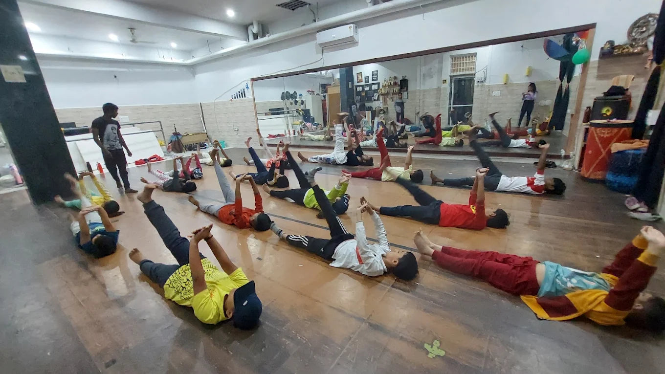 The Showcase Dance Studio for Bollywood Jazz Hip-Hop | Saraswati Vihar Sector 28 Gurgaon
