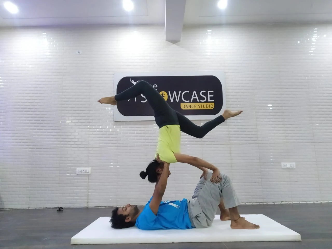 The Showcase Dance Studio for Bollywood Jazz Hip-Hop | Saraswati Vihar Sector 28 Gurgaon