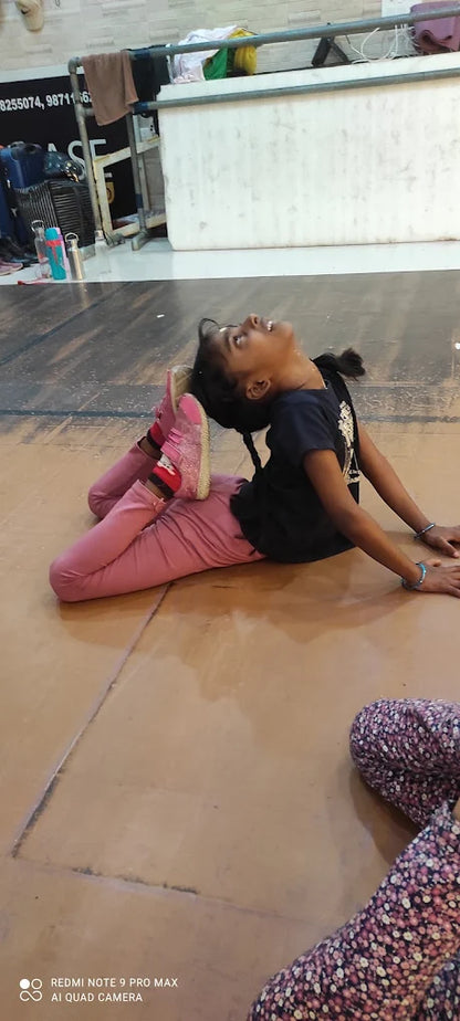 The Showcase Dance Studio for Bollywood Jazz Hip-Hop | Saraswati Vihar Sector 28 Gurgaon