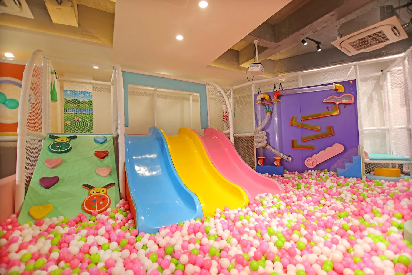 Tic Tac Toe Indoor Play Area | Sector 8 Gurgaon