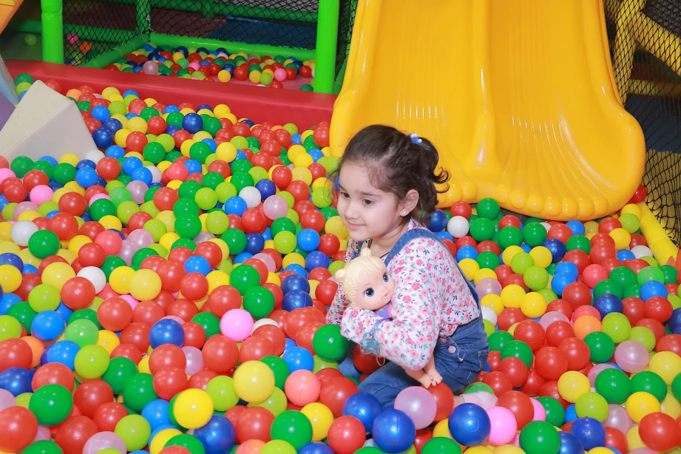 Tickle Wickle Indoor Play Area | DLF Phase 1 Sector 26A Gurgaon