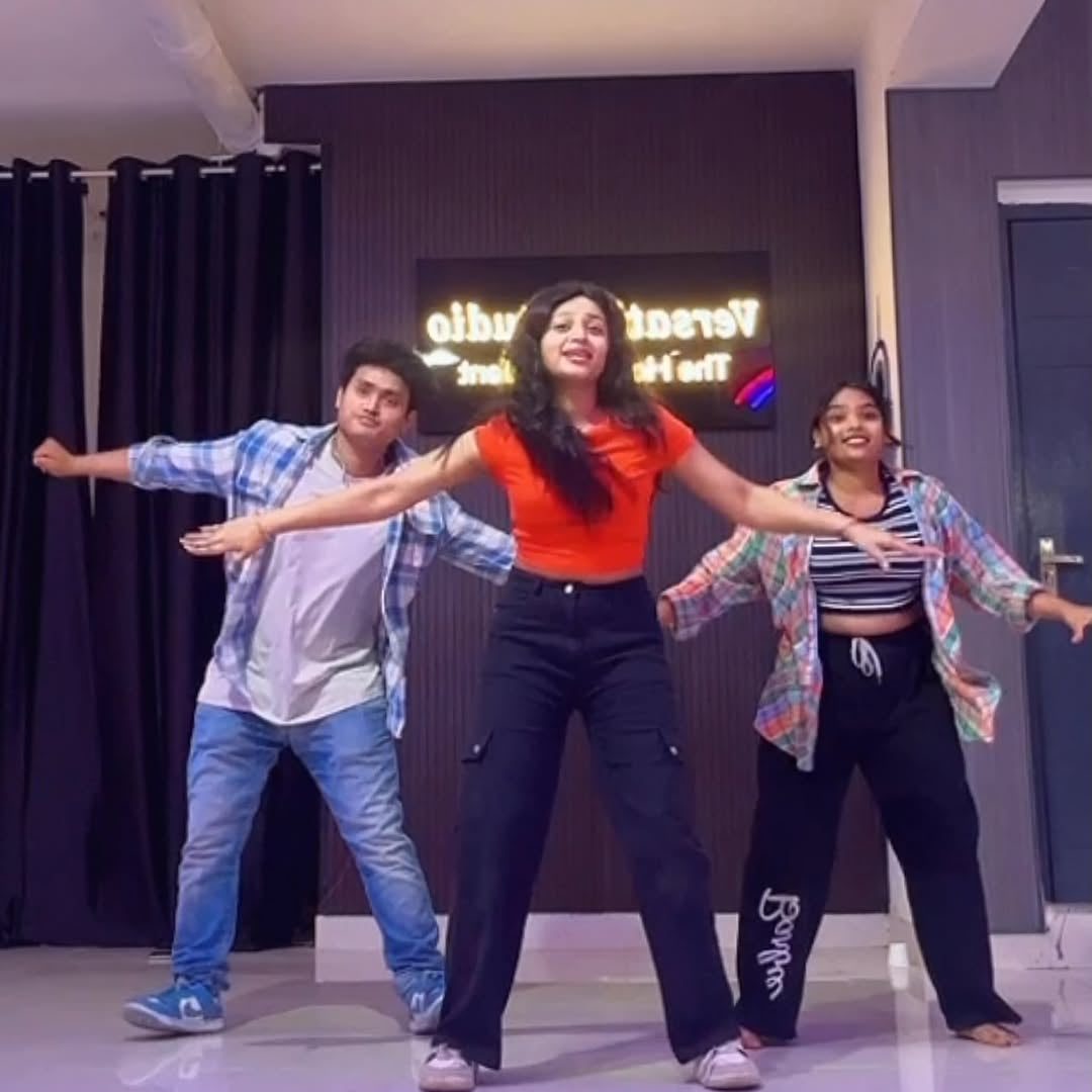 Versatile Dance Studio for Bollywood Hip-Hop Zumba | Sector 43 Gurgaon