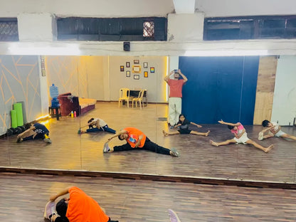 We1 Dance Academy for Bollywood Hip-Hop Zumba | Sector 22B Gurgaon