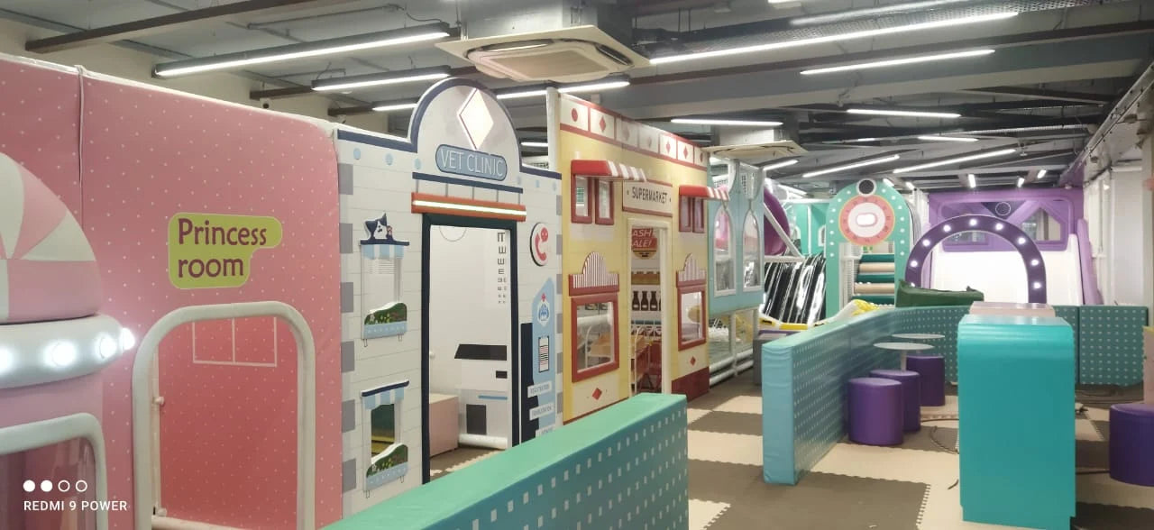 YellO Play Area Arcade and Virtual Reality Experiences | Pitampura Delhi