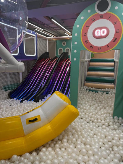 YellO Play Area Arcade and Virtual Reality Experiences | Pitampura Delhi