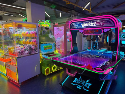 Air hockey arcade game