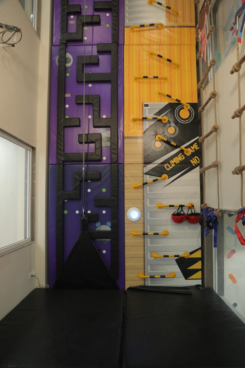 YellO Play Area Arcade and Virtual Reality Experiences | Pitampura Delhi
