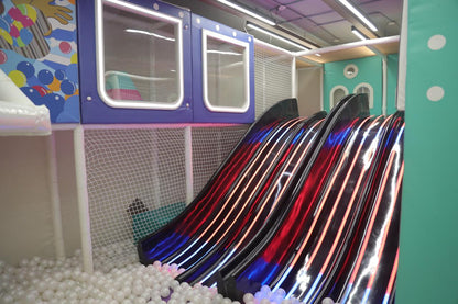 YellO Play Area Arcade and Virtual Reality Experiences | Pitampura Delhi