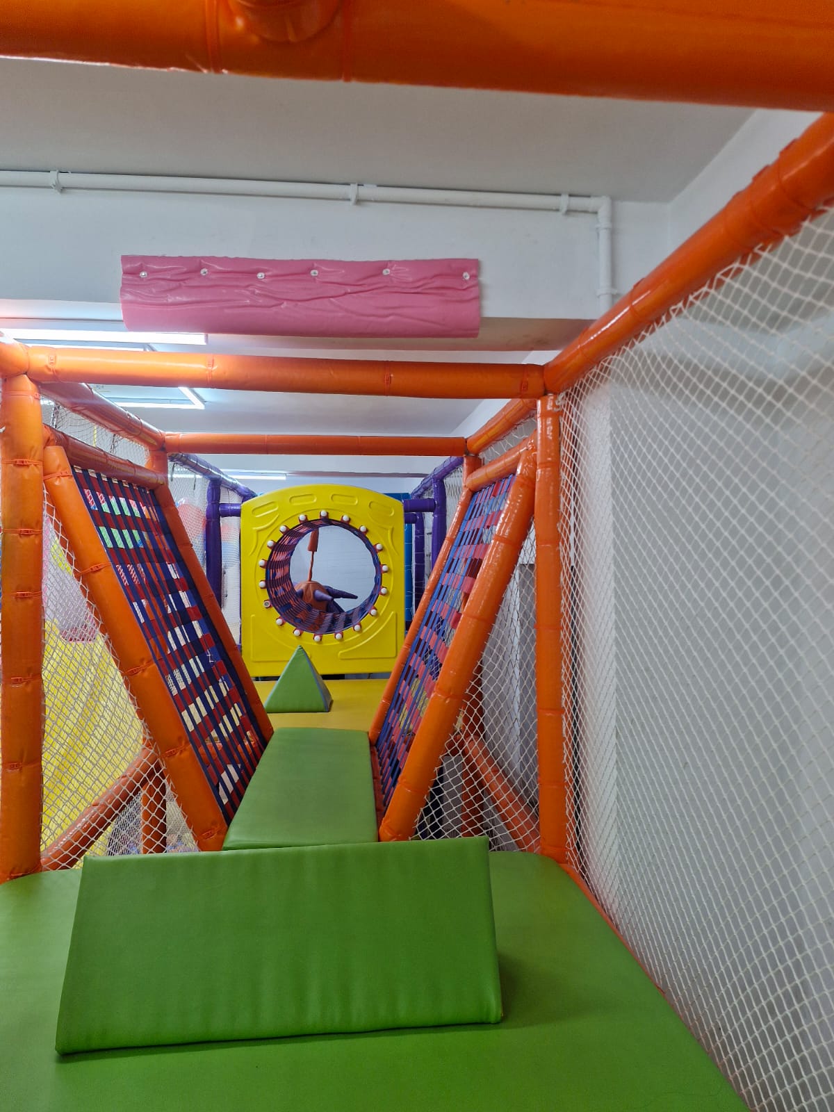 Zamboree Funzone and Cafe | Opposite IIM–Calcutta Joka Kolkata
