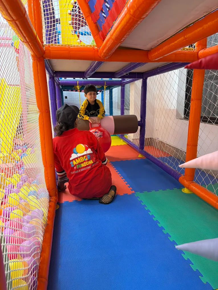 Zamboree Funzone and Cafe | Opposite IIM–Calcutta Joka Kolkata