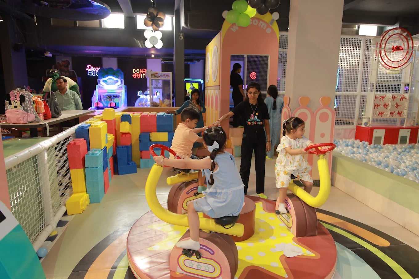 Zig Zag Zoh Indoor Play Area | Sector 16 Faridabad