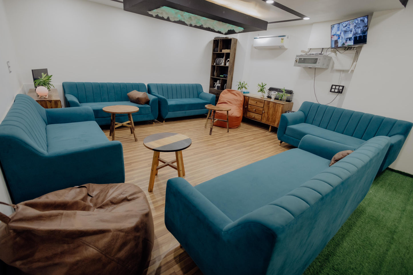 Infinity Arcade Laser Tag & VR Games | East of Kailash Delhi