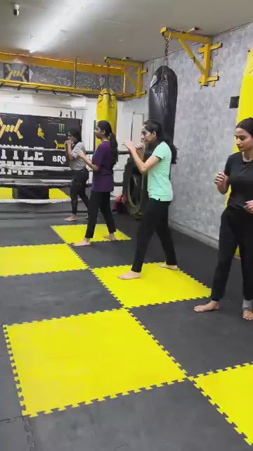 Lion's Den Fight Club for MMA Boxing Kickboxing Training | Sector 28 Gurgaon