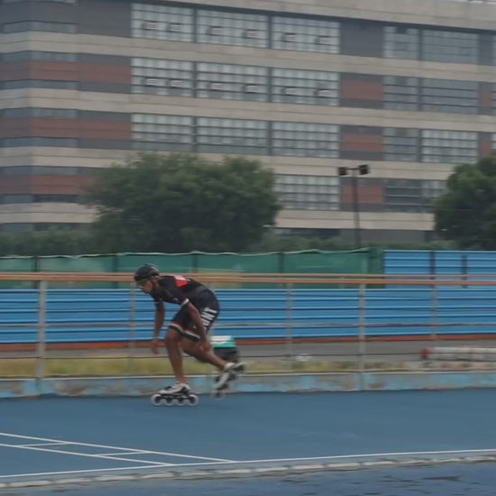 Young Leader Skating Club